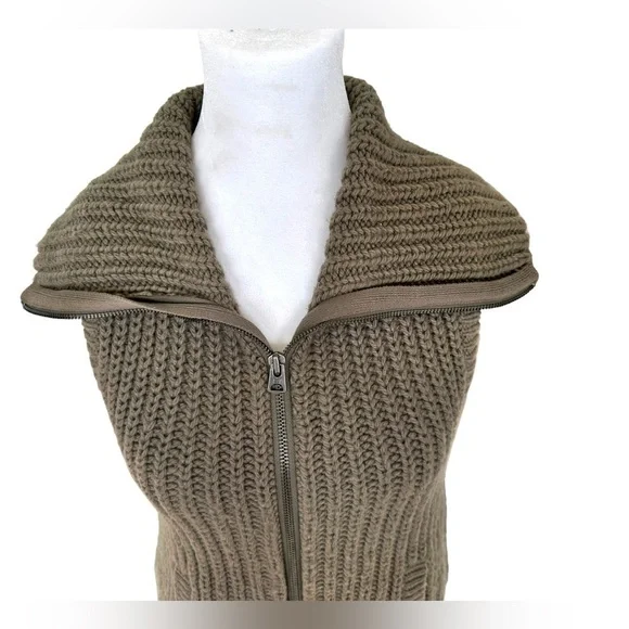 American Eagle Y2K Cable Knit Sweater Vest Sz M Chunky Wool Boho Hippie Granola - Picture 7 of 7